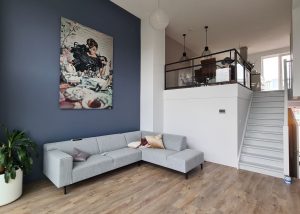 Woonkamer en trap restylen